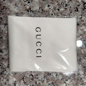 Gucci sunglasses eyesglasses cleaning cloth only